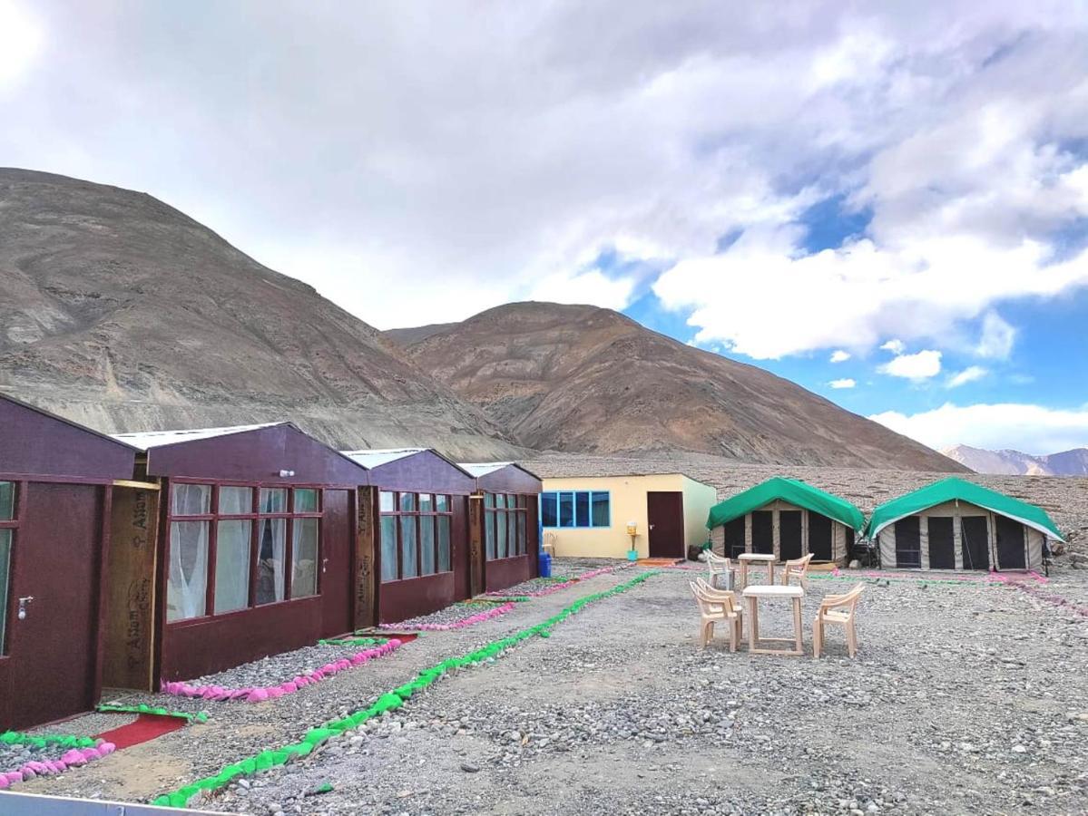 Pangong Delight Camps And Cottages Spangmik Exterior photo
