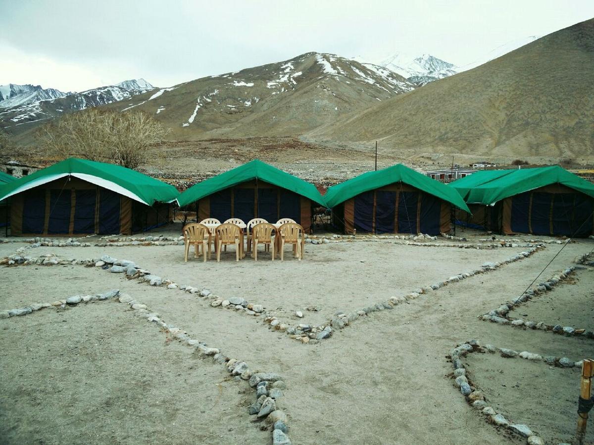 Pangong Delight Camps And Cottages Spangmik Exterior photo